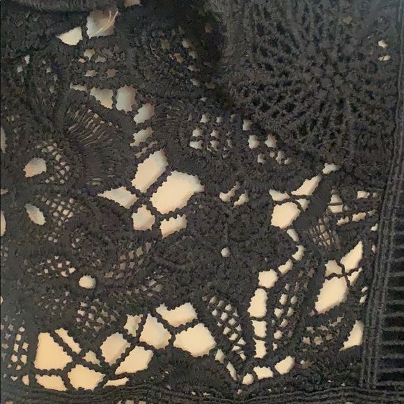 New Look Premium Black Lace Cold Shoulder Dress - Picture 4 of 7